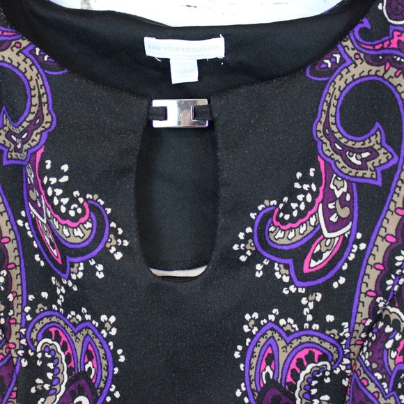 NEW YORK & COMPANY PURPLE PAISLEY SLEEVELESS SHEATH MINI DRESS P007 - Picture 3 of 8